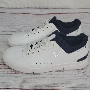 On Running THE ROGER White Sneakers Women's Size 9.5 NWOT